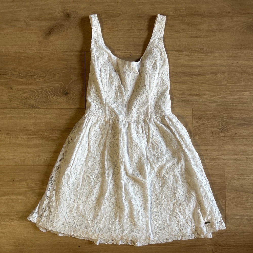 Hollister White Floral Lace Mini Dress Smocked Back Adjustable Straps Skater S